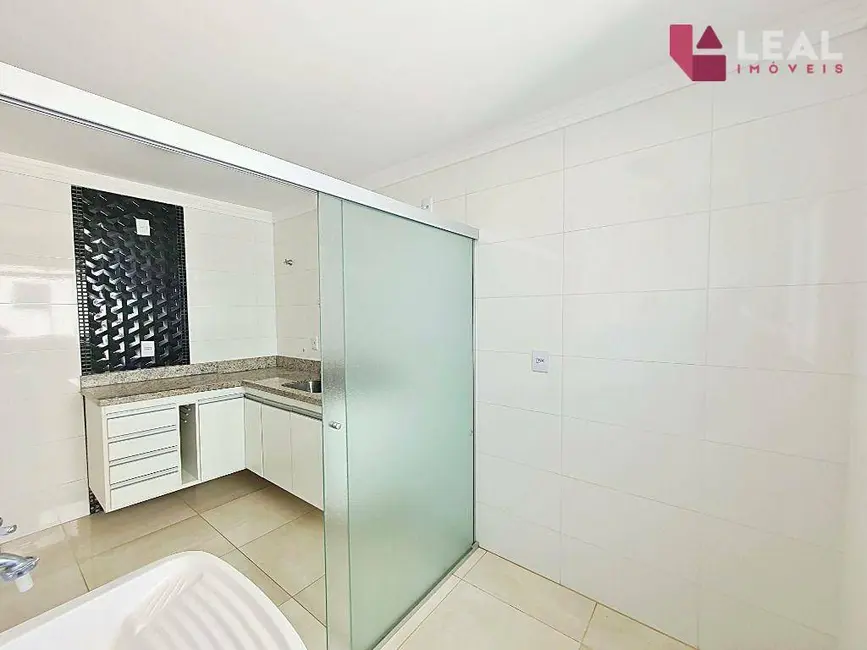 Apartamento com 2 quartos para alugar, 57m2 em Residencial Parque dos Fontes, Pouso Alegre - MG - imagem 9 Foto 9 de Apartamento com 2 quartos para alugar, 57m2 em Residencial Parque dos Fontes, Pouso Alegre - MG