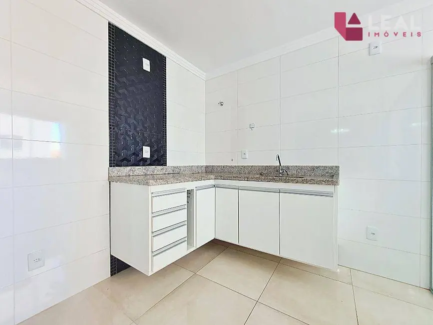 Apartamento com 2 quartos para alugar, 57m2 em Residencial Parque dos Fontes, Pouso Alegre - MG - imagem 5 Foto 5 de Apartamento com 2 quartos para alugar, 57m2 em Residencial Parque dos Fontes, Pouso Alegre - MG
