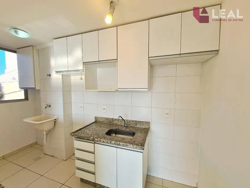 Apartamento com 2 quartos para alugar, 50m2 em Faisqueira, Pouso Alegre - MG - imagem 6 Foto 6 de Apartamento com 2 quartos para alugar, 50m2 em Faisqueira, Pouso Alegre - MG