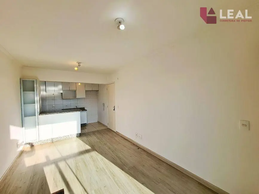 Apartamento com 2 quartos para alugar, 50m2 em Faisqueira, Pouso Alegre - MG - imagem 3 Foto 3 de Apartamento com 2 quartos para alugar, 50m2 em Faisqueira, Pouso Alegre - MG