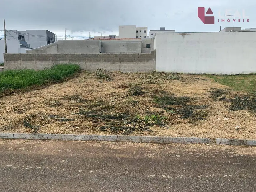 Foto 1 de Terreno / Lote à venda, 240m2 em Parque Real, Pouso Alegre - MG