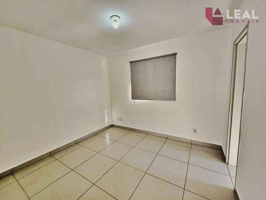 Apartamento com 2 quartos para alugar, 55m2 em Fátima I, Pouso Alegre - MG - imagem 8 Foto 8 de Apartamento com 2 quartos para alugar, 55m2 em Fátima I, Pouso Alegre - MG
