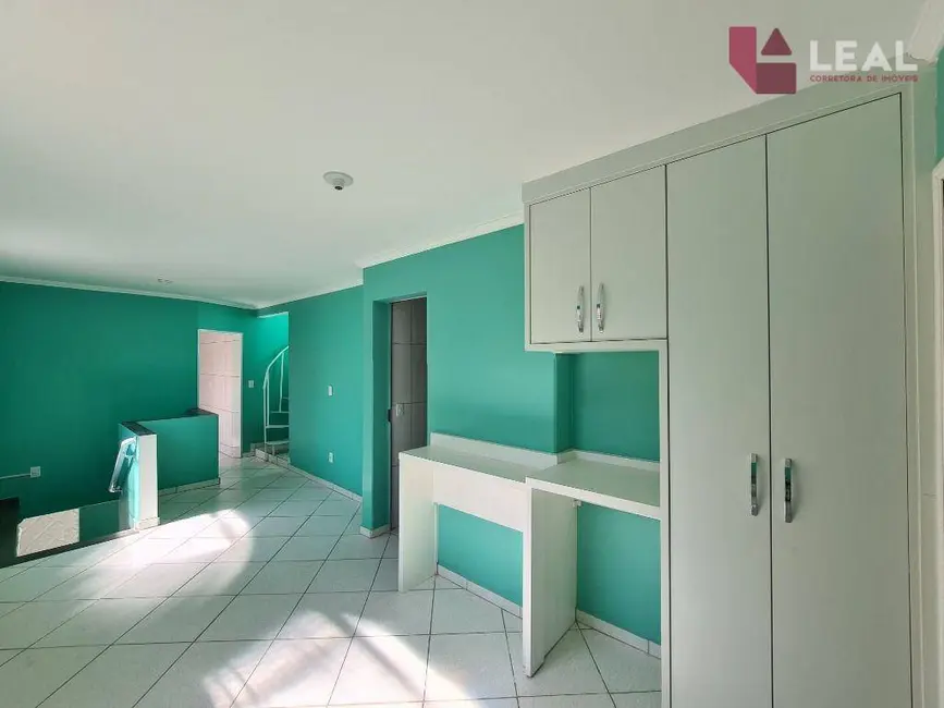Foto 1 de Casa com 2 quartos à venda e para alugar, 92m2 em Centro, Pouso Alegre - MG