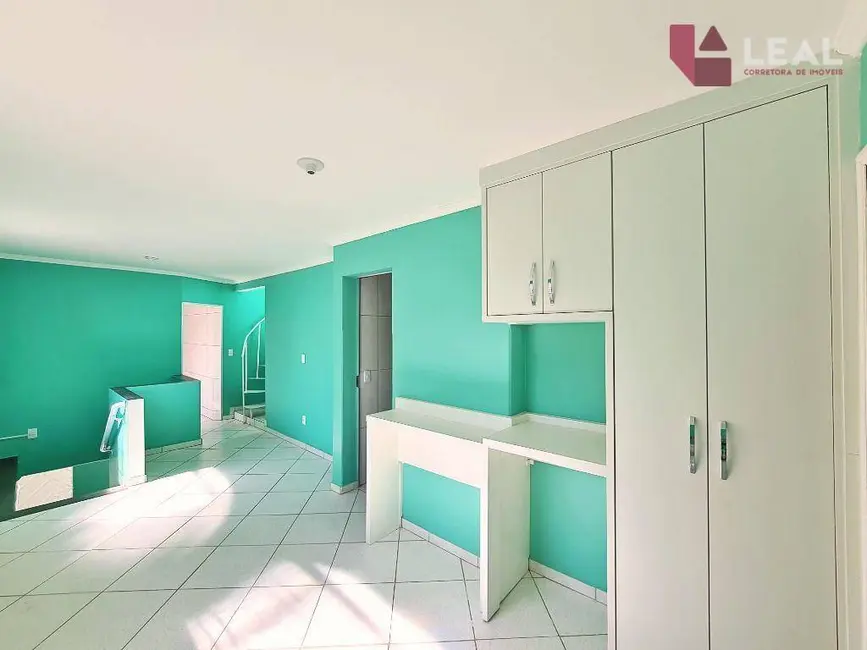 Foto 8 de Casa com 2 quartos para alugar, 92m2 em Centro, Pouso Alegre - MG