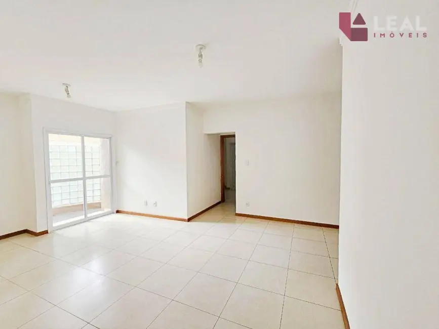 Foto 2 de Apartamento com 2 quartos para alugar, 70m2 em Santa Dorotéia, Pouso Alegre - MG