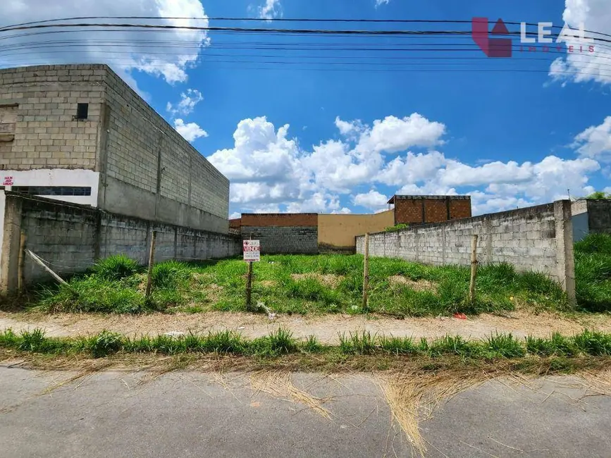 Foto 1 de Terreno / Lote à venda, 240m2 em São Pedro II, Pouso Alegre - MG