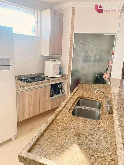 Casa com 4 quartos à venda, 466m2 em Pouso Alegre - MG - imagem 4 Foto 4 de Casa com 4 quartos à venda, 466m2 em Pouso Alegre - MG
