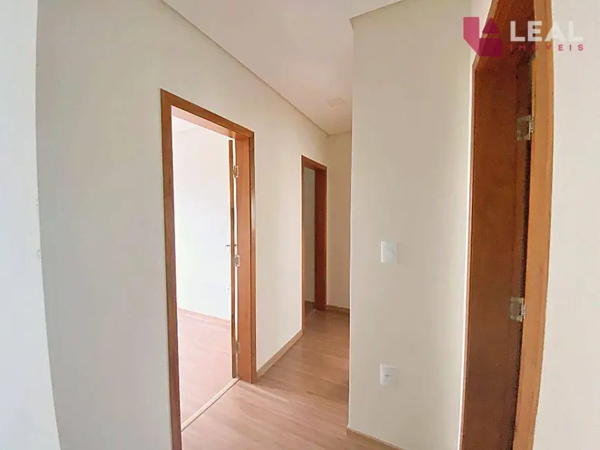 Apartamento com 3 quartos para alugar, 73m2 em Pouso Alegre - MG - imagem 8 Foto 8 de Apartamento com 3 quartos para alugar, 73m2 em Pouso Alegre - MG