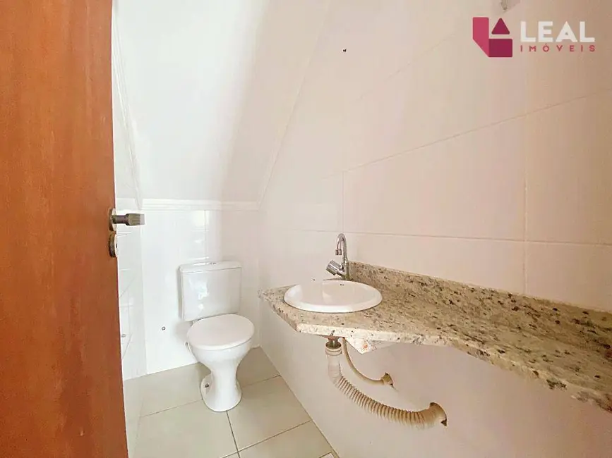 Foto 5 de Apartamento com 2 quartos à venda, 92m2 em Pouso Alegre - MG