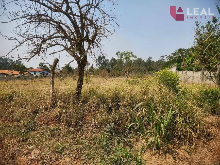 Foto 3 de Terreno / Lote à venda, 2500m2 em Pouso Alegre - MG