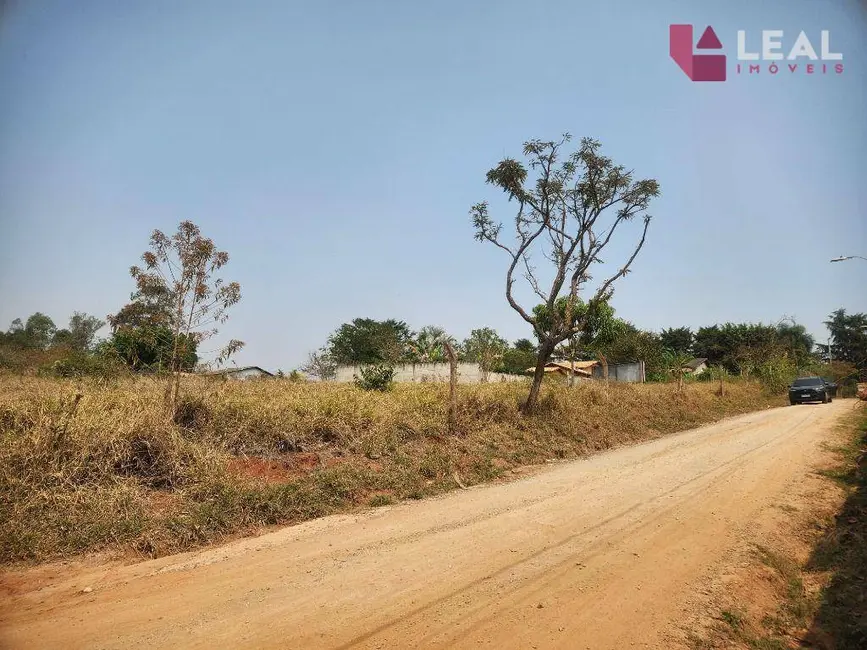 Foto 2 de Terreno / Lote à venda, 2500m2 em Pouso Alegre - MG