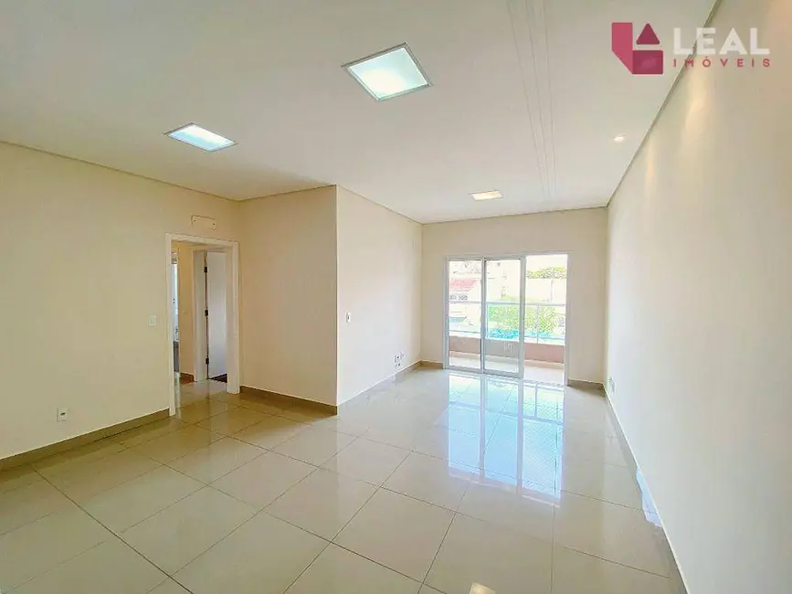 Foto 1 de Apartamento com 3 quartos para alugar, 120m2 em Pouso Alegre - MG