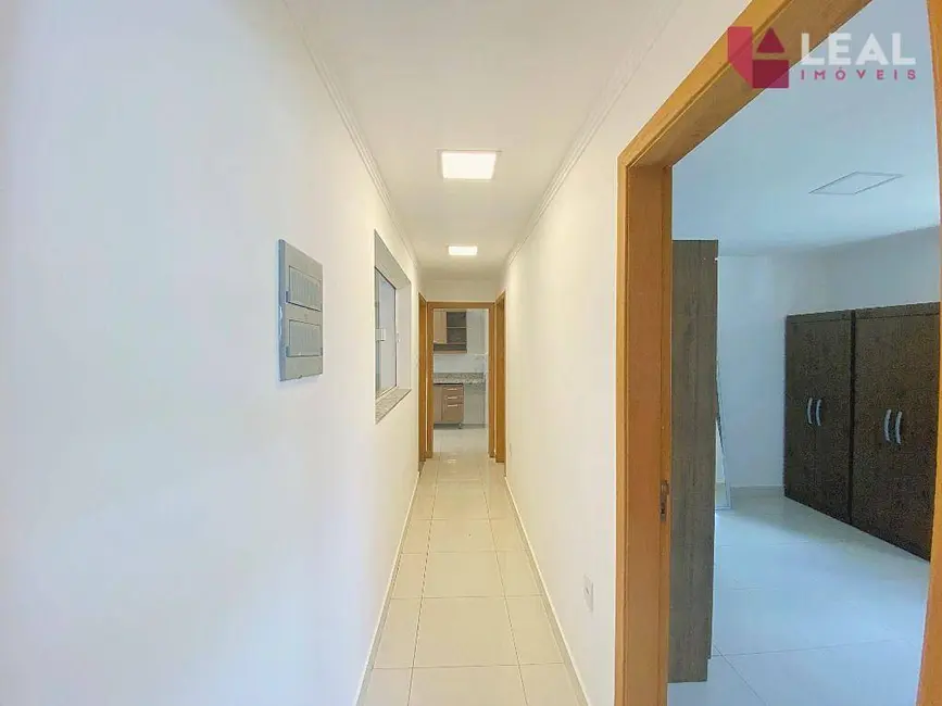 Foto 7 de Casa com 2 quartos para alugar, 110m2 em Centro, Pouso Alegre - MG