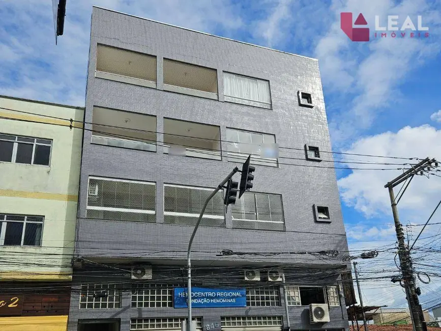 Foto 1 de Apartamento com 3 quartos para alugar, 110m2 em Centro, Pouso Alegre - MG
