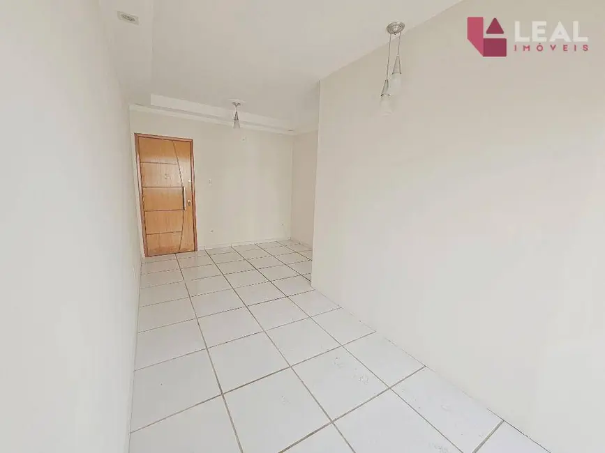 Foto 2 de Apartamento com 3 quartos para alugar, 110m2 em Centro, Pouso Alegre - MG