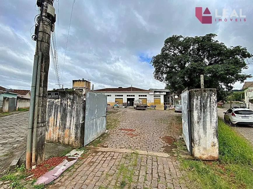 Foto 2 de Armazém / Galpão à venda, 2400m2 em Centro, Borda Da Mata - MG
