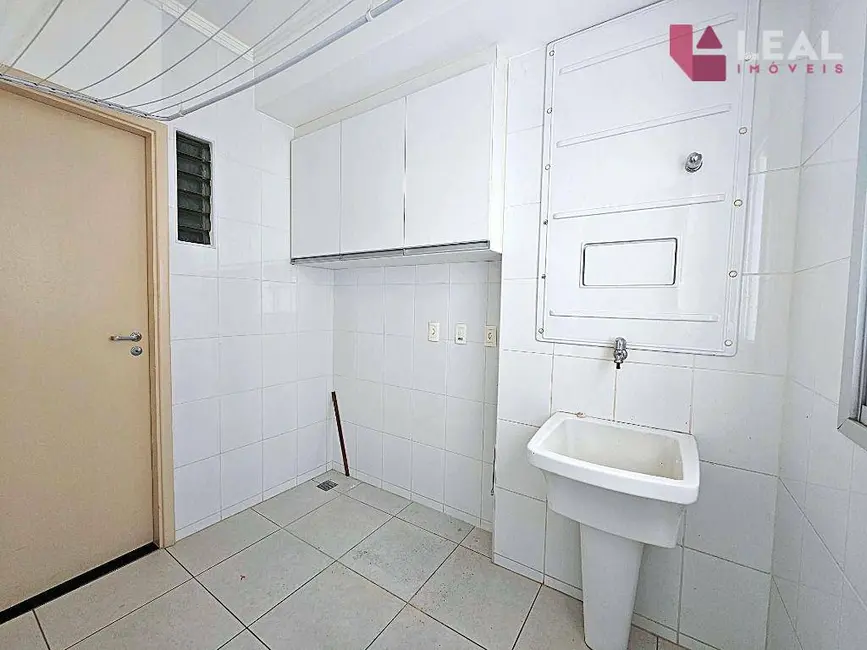Foto 9 de Apartamento com 3 quartos para alugar, 107m2 em Fátima I, Pouso Alegre - MG