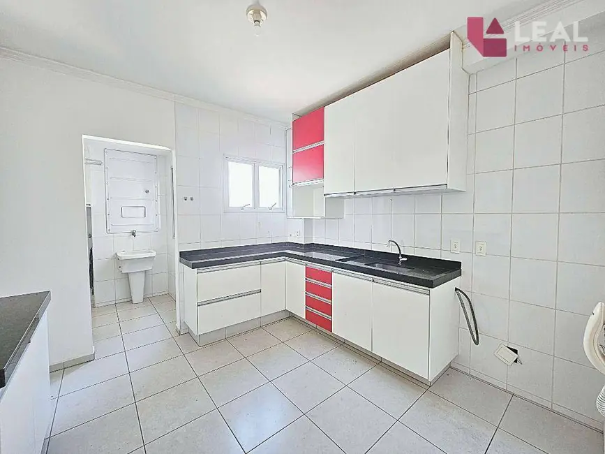 Foto 6 de Apartamento com 3 quartos para alugar, 107m2 em Fátima I, Pouso Alegre - MG