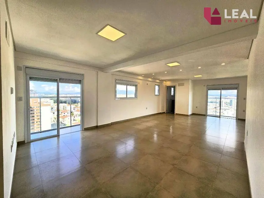 Foto 2 de Apartamento com 4 quartos à venda, 256m2 em Pouso Alegre - MG