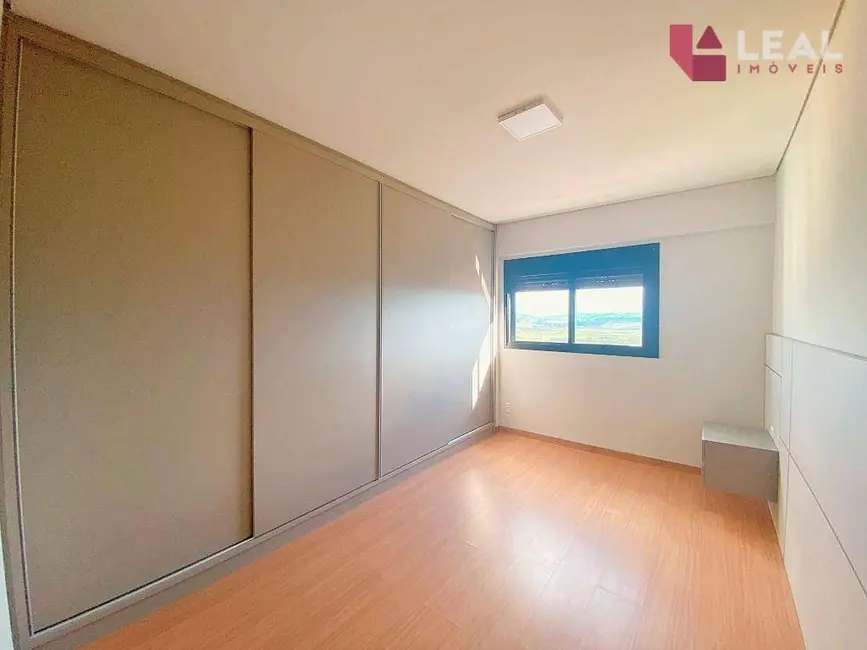 Apartamento com 1 quarto à venda, 53m2 em Centro, Pouso Alegre - MG - imagem 9 Foto 9 de Apartamento com 1 quarto à venda, 53m2 em Centro, Pouso Alegre - MG