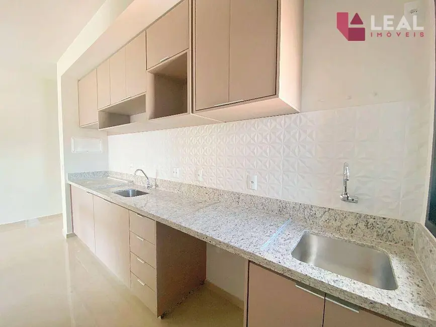 Apartamento com 1 quarto à venda, 52m2 em Centro, Pouso Alegre - MG - imagem 2 Foto 2 de Apartamento com 1 quarto à venda, 52m2 em Centro, Pouso Alegre - MG