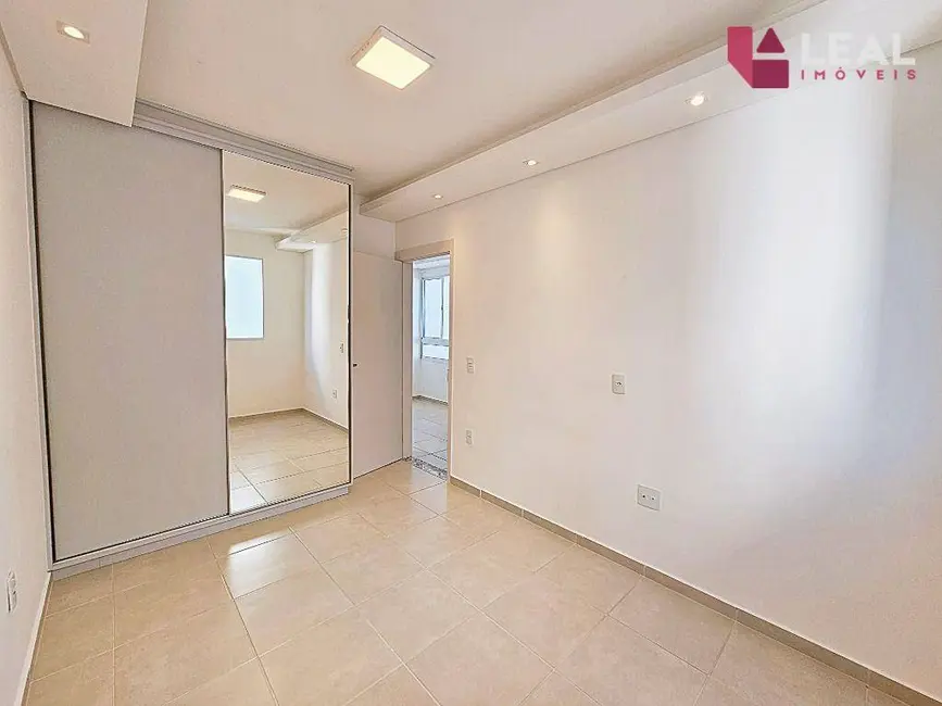 Apartamento com 2 quartos para alugar, 51m2 em Pouso Alegre - MG - imagem 9 Foto 9 de Apartamento com 2 quartos para alugar, 51m2 em Pouso Alegre - MG