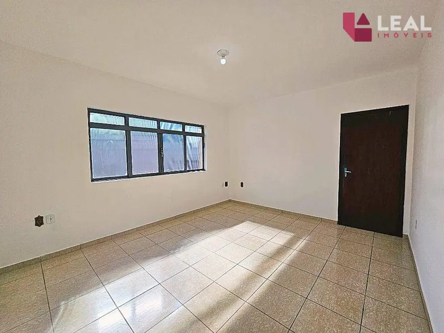 Foto 2 de Apartamento com 4 quartos para alugar, 156m2 em São Vicente de Paulo, Pouso Alegre - MG