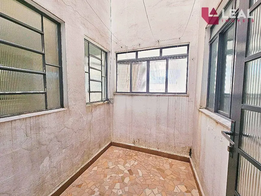 Apartamento com 4 quartos para alugar, 156m2 em Pouso Alegre - MG - imagem 7 Foto 7 de Apartamento com 4 quartos para alugar, 156m2 em Pouso Alegre - MG