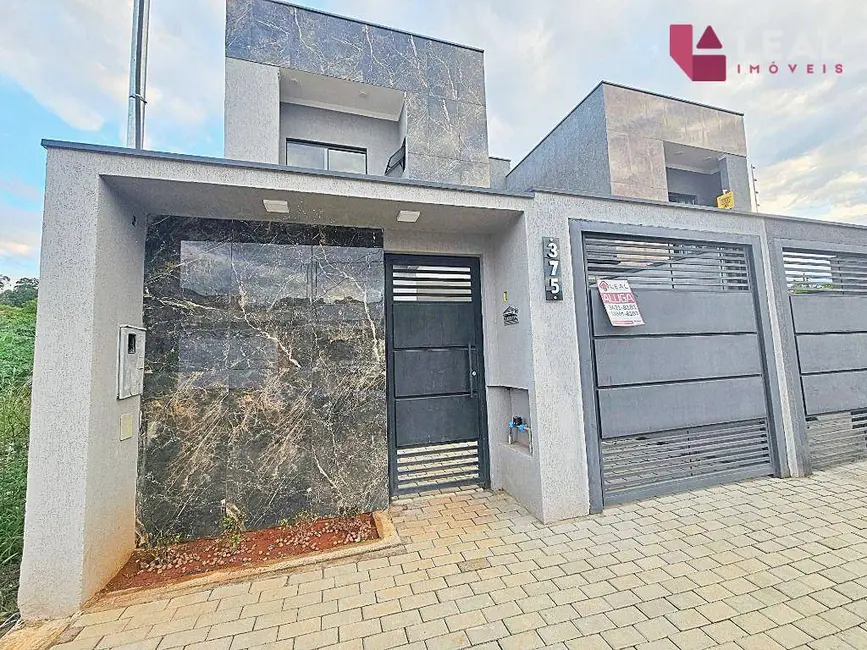 Foto 1 de Casa com 3 quartos para alugar, 192m2 em Cidade Vergani, Pouso Alegre - MG