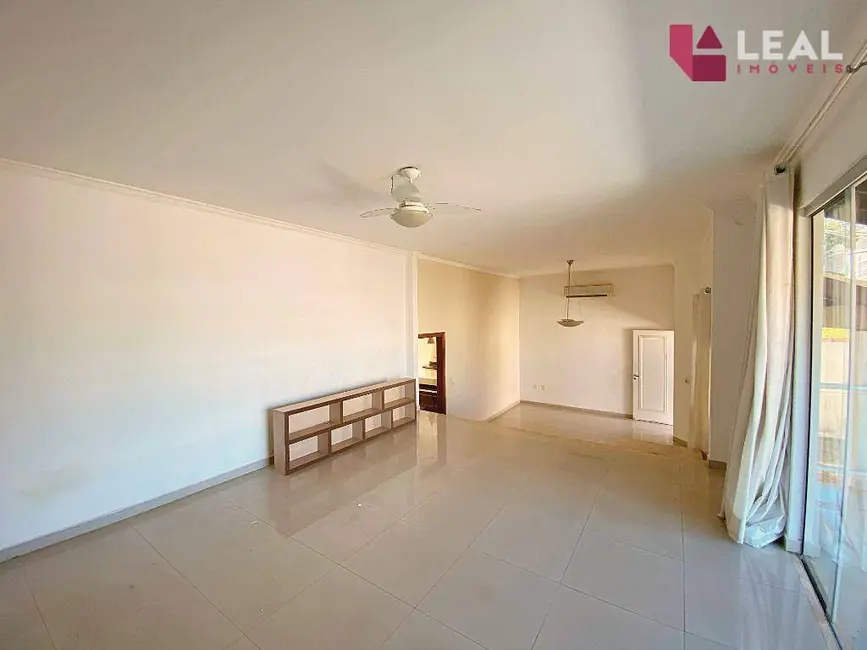 Foto 6 de Casa com 3 quartos à venda, 438m2 em Pouso Alegre - MG