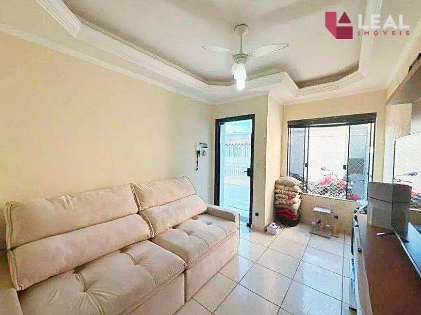 Foto 2 de Casa com 3 quartos à venda, 150m2 em São Carlos, Pouso Alegre - MG
