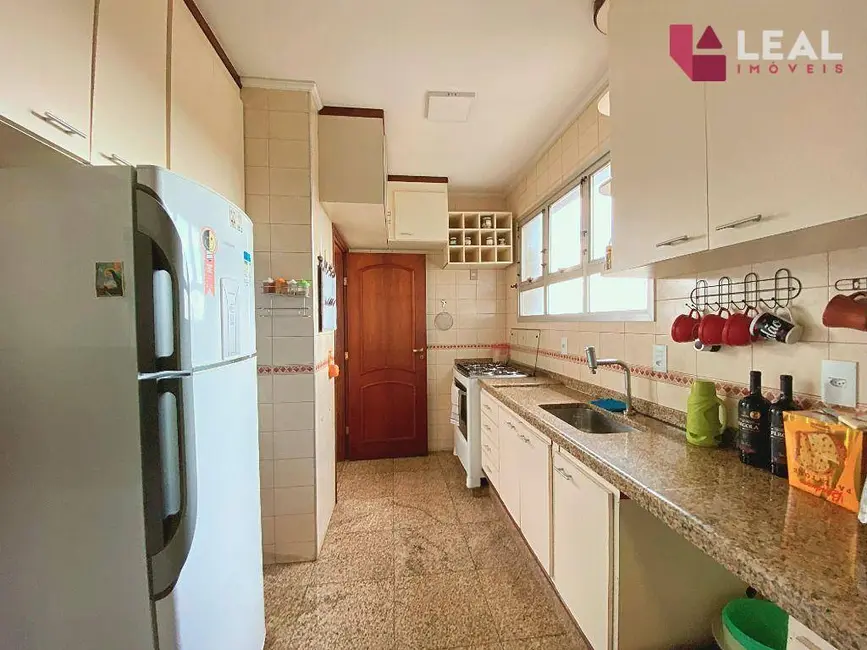 Foto 7 de Apartamento com 3 quartos à venda, 172m2 em Centro, Pouso Alegre - MG