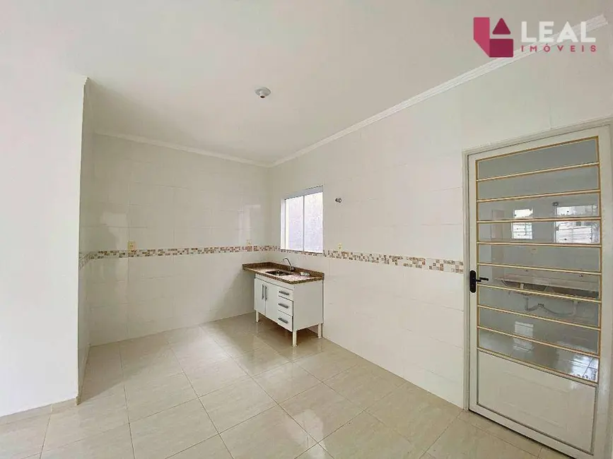 Foto 2 de Apartamento com 2 quartos à venda, 65m2 em Pão de Açúcar, Pouso Alegre - MG