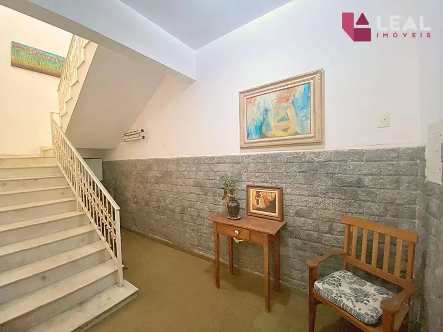 Foto 2 de Casa com 3 quartos à venda, 291m2 em Pouso Alegre - MG