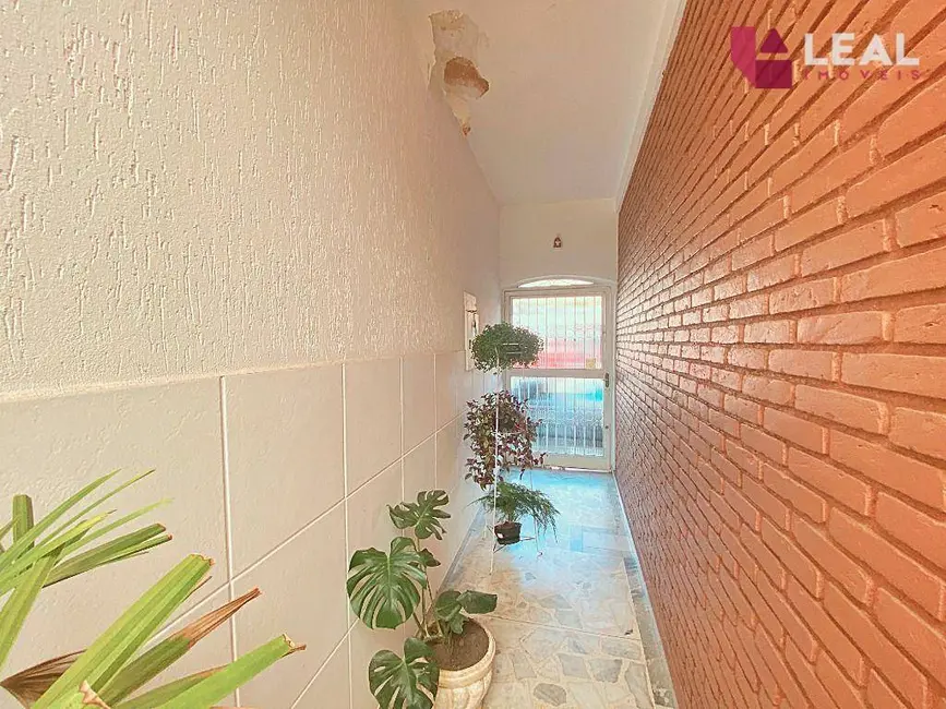 Foto 4 de Casa com 3 quartos à venda, 291m2 em Pouso Alegre - MG