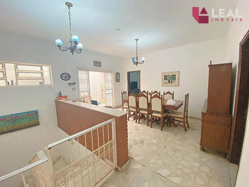 Foto 8 de Casa com 3 quartos à venda, 291m2 em Pouso Alegre - MG