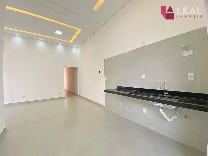 Casa com 3 quartos à venda, 150m2 em Cidade Vergani, Pouso Alegre - MG - imagem 3 Foto 3 de Casa com 3 quartos à venda, 150m2 em Cidade Vergani, Pouso Alegre - MG