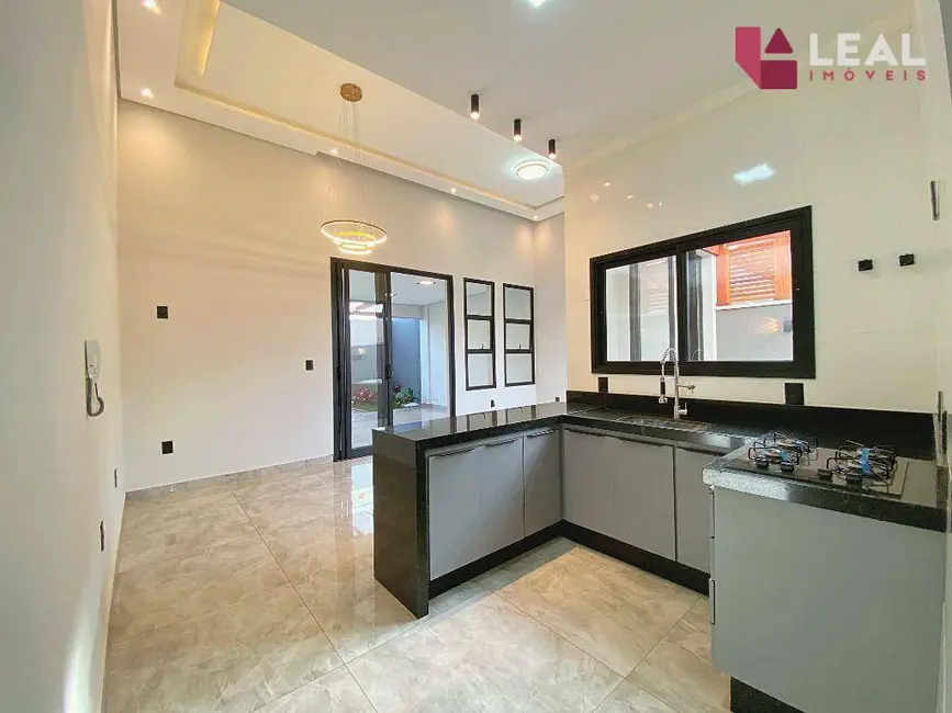 Foto 5 de Casa com 3 quartos à venda, 162m2 em Pouso Alegre - MG