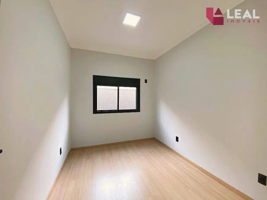 Foto 7 de Casa com 3 quartos à venda, 162m2 em Pouso Alegre - MG