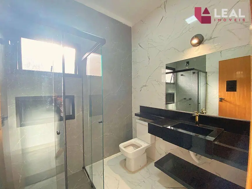 Foto 9 de Casa com 3 quartos à venda, 162m2 em Pouso Alegre - MG