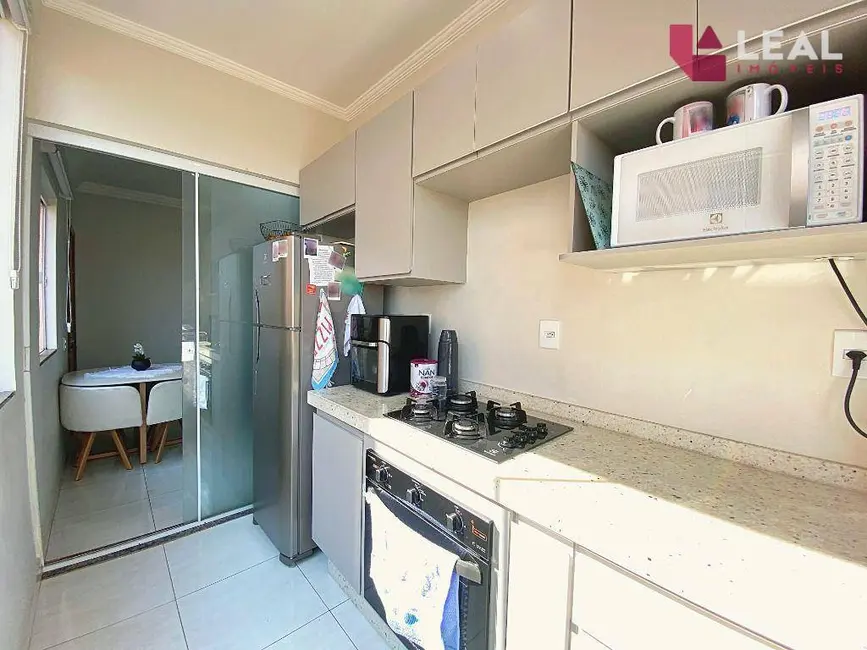 Apartamento com 3 quartos à venda, 71m2 em Maria Guimarães Franco Rios, Pouso Alegre - MG - imagem 5 Foto 5 de Apartamento com 3 quartos à venda, 71m2 em Maria Guimarães Franco Rios, Pouso Alegre - MG