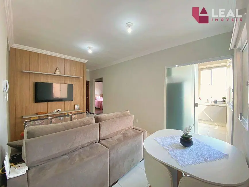 Apartamento com 3 quartos à venda, 71m2 em Maria Guimarães Franco Rios, Pouso Alegre - MG - imagem 1 Foto 1 de Apartamento com 3 quartos à venda, 71m2 em Maria Guimarães Franco Rios, Pouso Alegre - MG