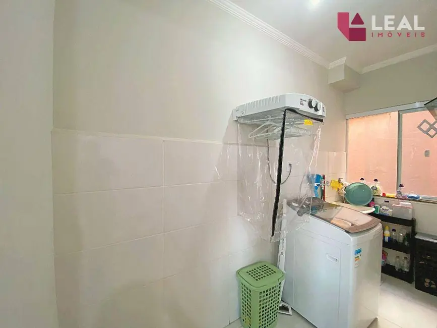 Apartamento com 3 quartos à venda, 71m2 em Maria Guimarães Franco Rios, Pouso Alegre - MG - imagem 6 Foto 6 de Apartamento com 3 quartos à venda, 71m2 em Maria Guimarães Franco Rios, Pouso Alegre - MG