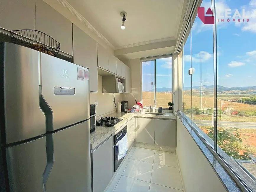Apartamento com 3 quartos à venda, 71m2 em Maria Guimarães Franco Rios, Pouso Alegre - MG - imagem 4 Foto 4 de Apartamento com 3 quartos à venda, 71m2 em Maria Guimarães Franco Rios, Pouso Alegre - MG