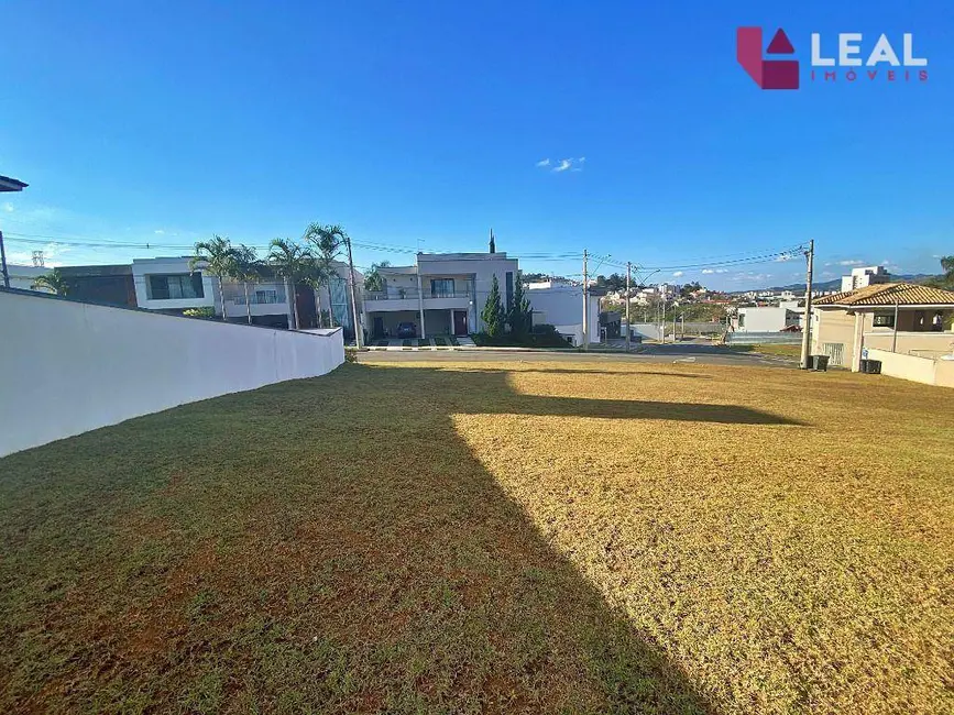 Foto 2 de Terreno / Lote à venda, 300m2 em Fátima II, Pouso Alegre - MG