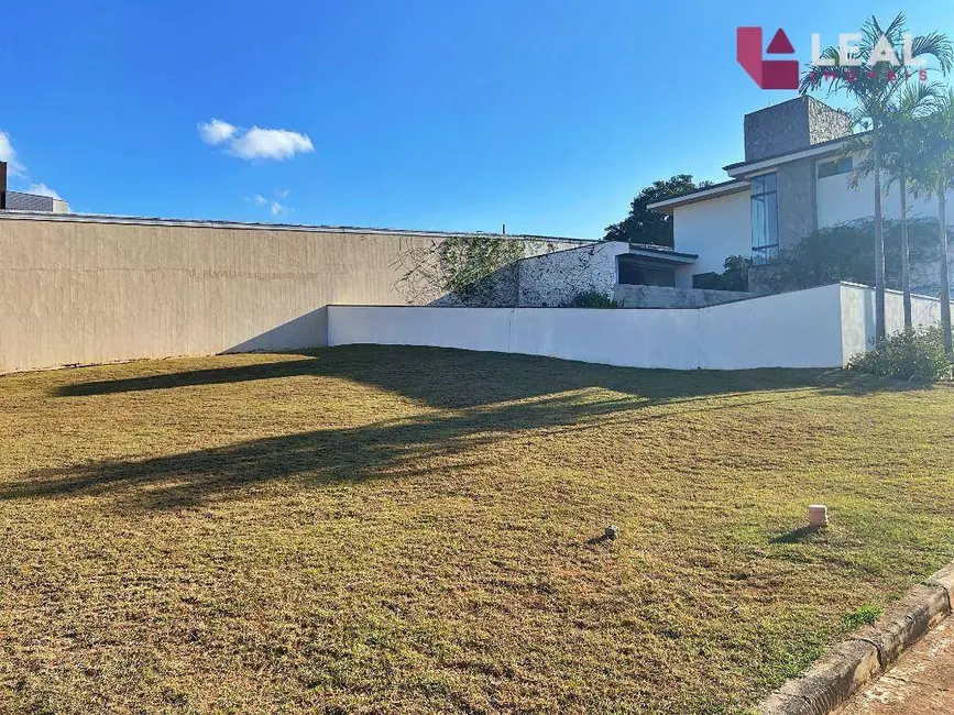 Foto 1 de Terreno / Lote à venda, 300m2 em Fátima II, Pouso Alegre - MG