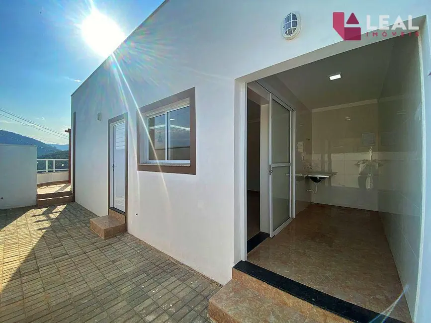 Casa com 3 quartos à venda, 200m2 em Jardim Floresta, Pouso Alegre - MG - imagem 2 Foto 2 de Casa com 3 quartos à venda, 200m2 em Jardim Floresta, Pouso Alegre - MG