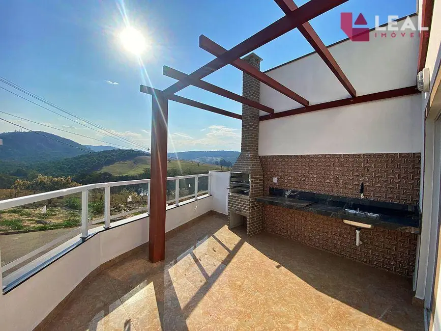 Casa com 3 quartos à venda, 200m2 em Jardim Floresta, Pouso Alegre - MG - imagem 1 Foto 1 de Casa com 3 quartos à venda, 200m2 em Jardim Floresta, Pouso Alegre - MG