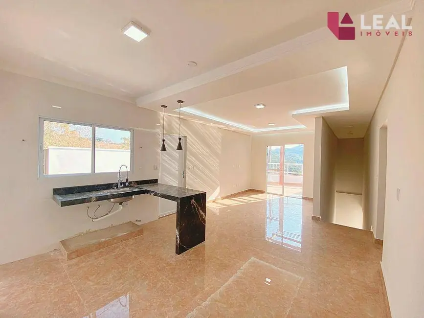 Casa com 3 quartos à venda, 200m2 em Jardim Floresta, Pouso Alegre - MG - imagem 5 Foto 5 de Casa com 3 quartos à venda, 200m2 em Jardim Floresta, Pouso Alegre - MG