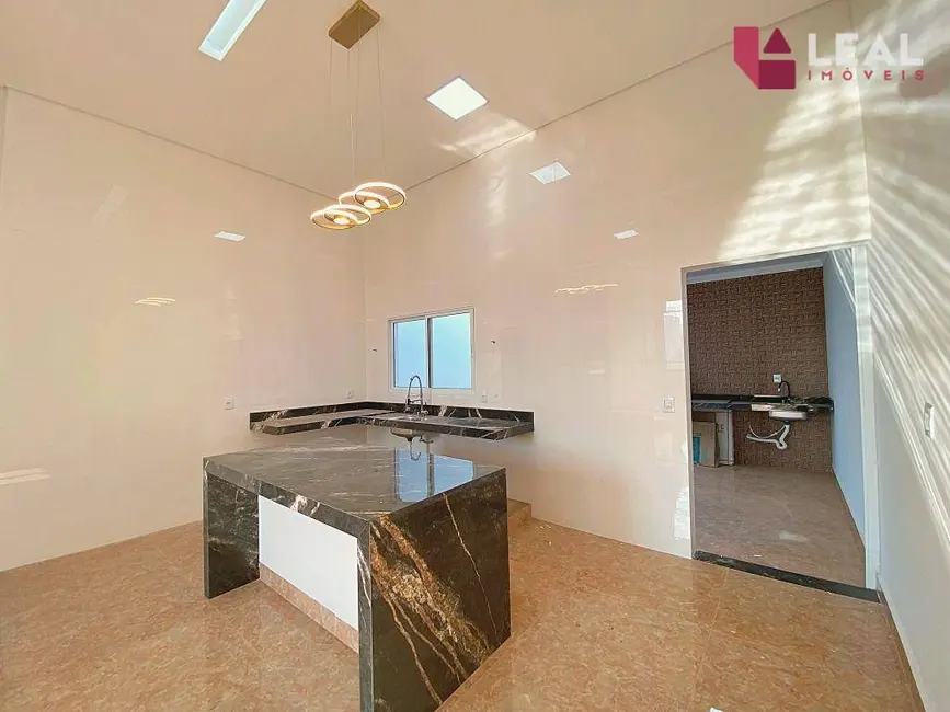 Foto 7 de Casa com 3 quartos à venda, 200m2 em Jardim Floresta, Pouso Alegre - MG